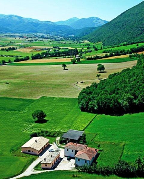 Villa Agriturismo La Cascina Di Opaco à Norcia Extérieur photo